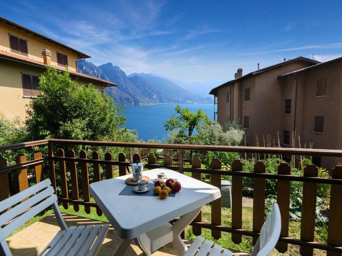 Discesa A Lago With Terrace And Garden On Lake Iseo Riva di Solto Exterior photo